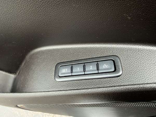 2017 Chevrolet Tahoe Premier - photo 32