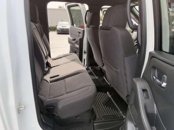2023 Nissan Frontier SV - photo 11