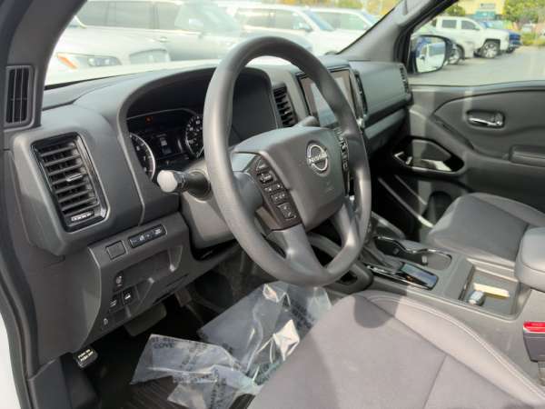 2023 Nissan Frontier SV - photo 21