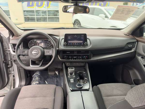 2023 Nissan Rogue SV - photo 18