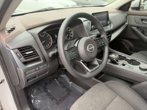 2023 Nissan Rogue SV - photo 22