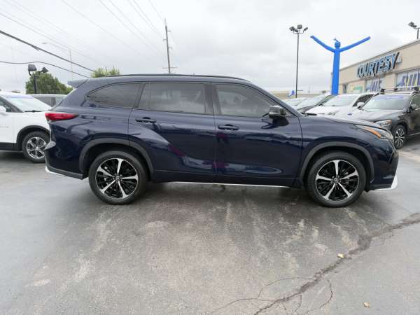 2021 Toyota Highlander XSE - photo 4