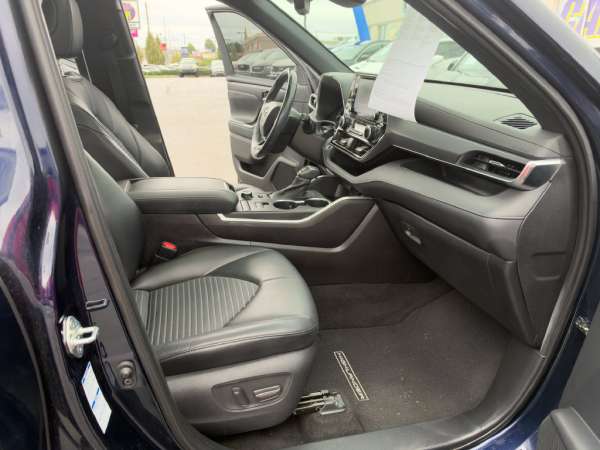2021 Toyota Highlander XSE - photo 12