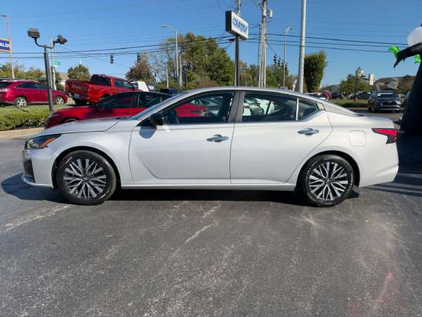 2025 Nissan Altima 2.5 SV - photo 8