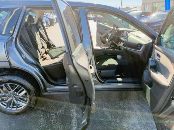 2023 Nissan Rogue S - photo 10