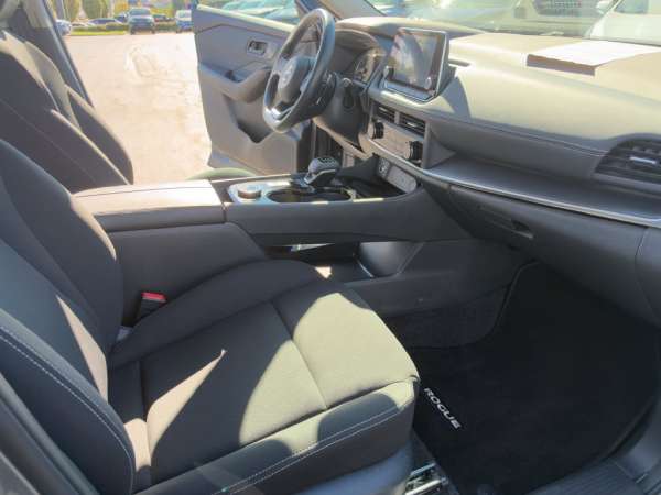 2023 Nissan Rogue S - photo 12