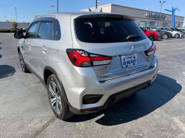 2024 Mitsubishi Outlander Sport 2.0 SE - photo 7