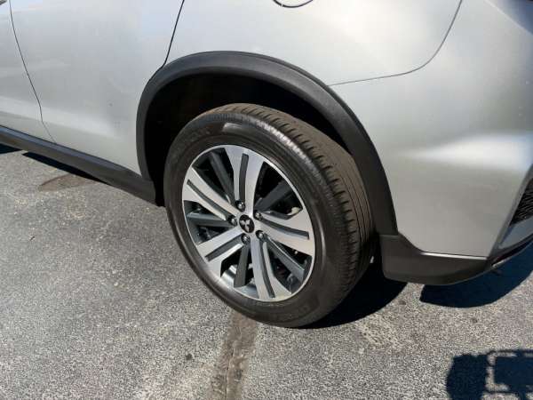 2024 Mitsubishi Outlander Sport 2.0 SE - photo 9