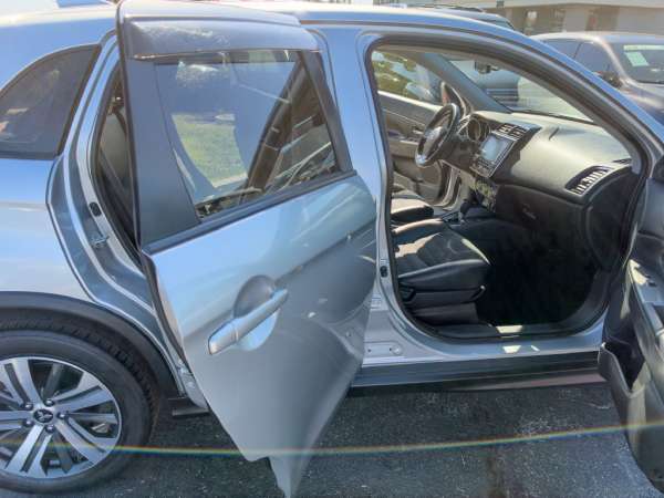 2024 Mitsubishi Outlander Sport 2.0 SE - photo 10